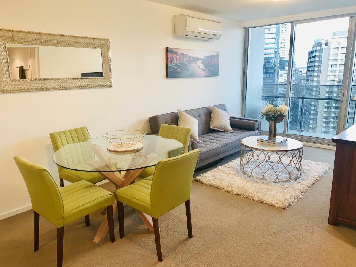 Luxury Apartments With View เมลเบิร์น ภายนอก รูปภาพ