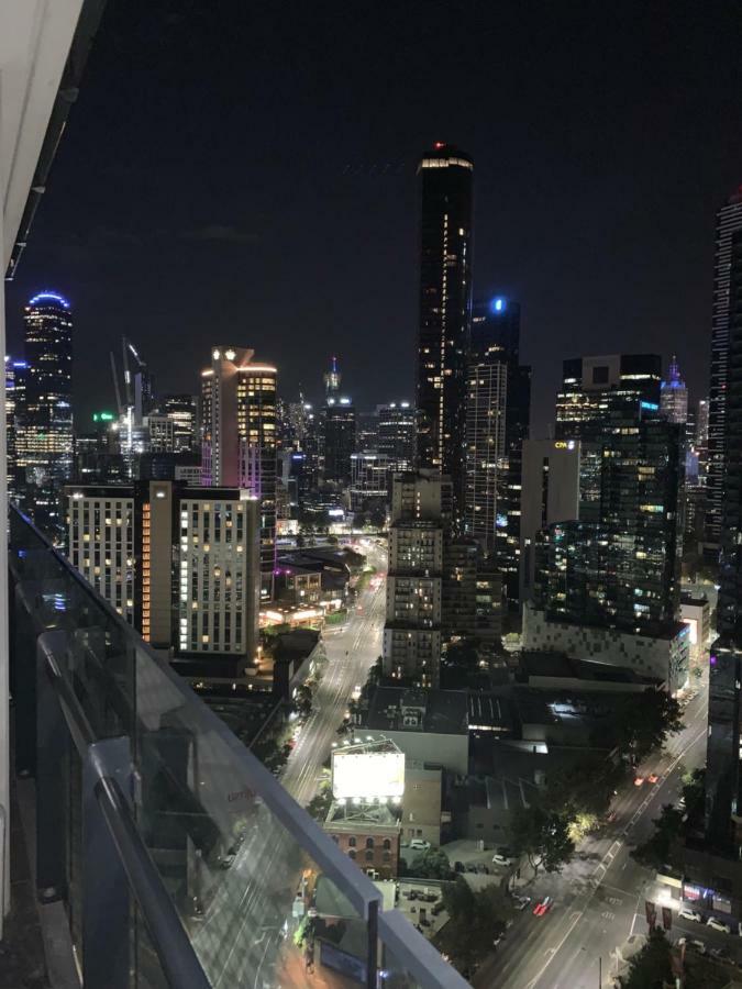 Luxury Apartments With View เมลเบิร์น ภายนอก รูปภาพ