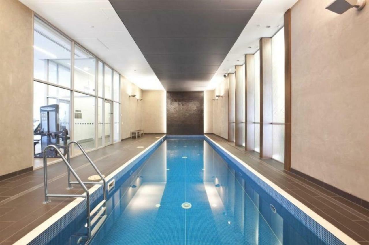 Luxury Apartments With View เมลเบิร์น ภายนอก รูปภาพ